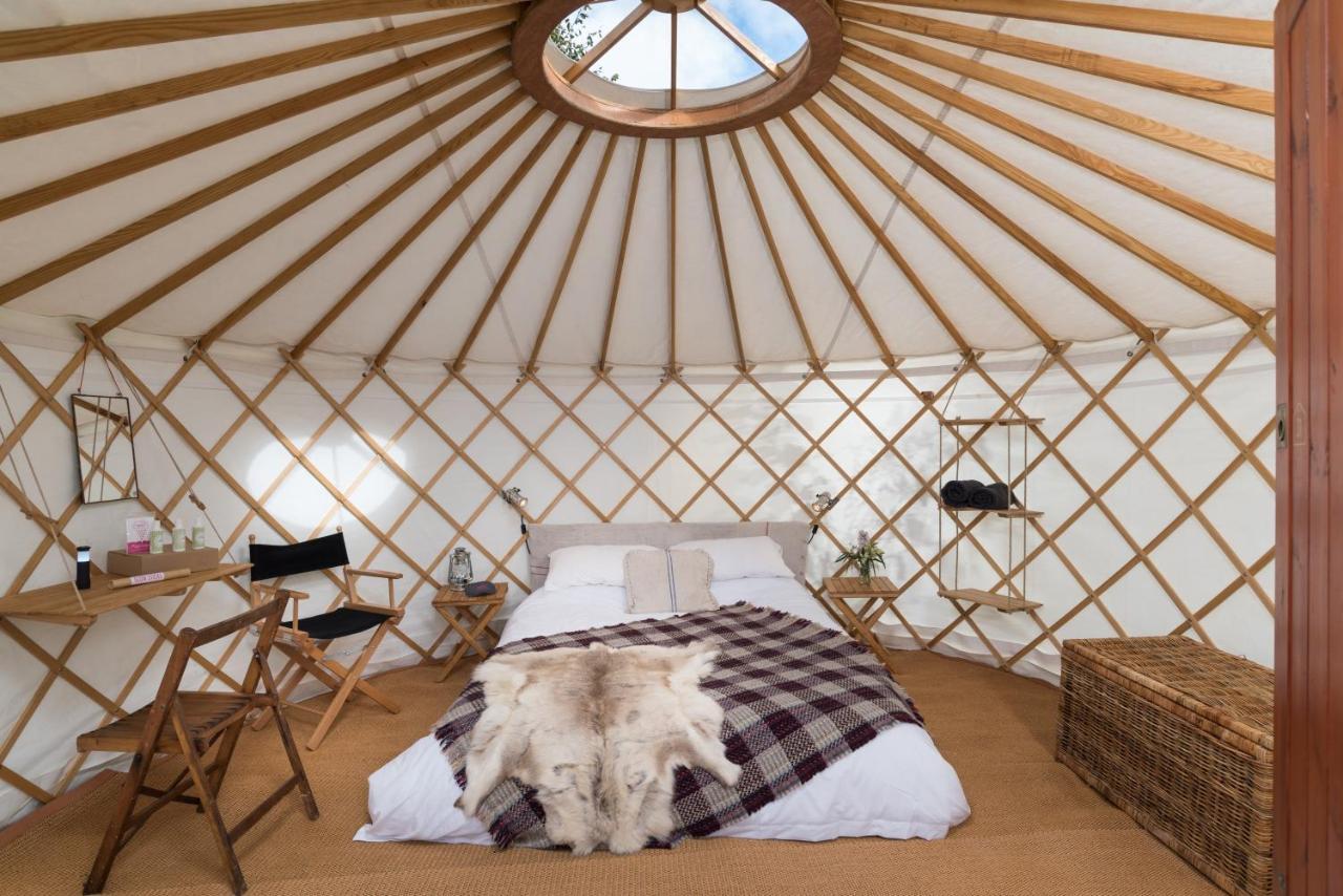 فندق Festival Yurts هاي أُن ويا المظهر الخارجي الصورة