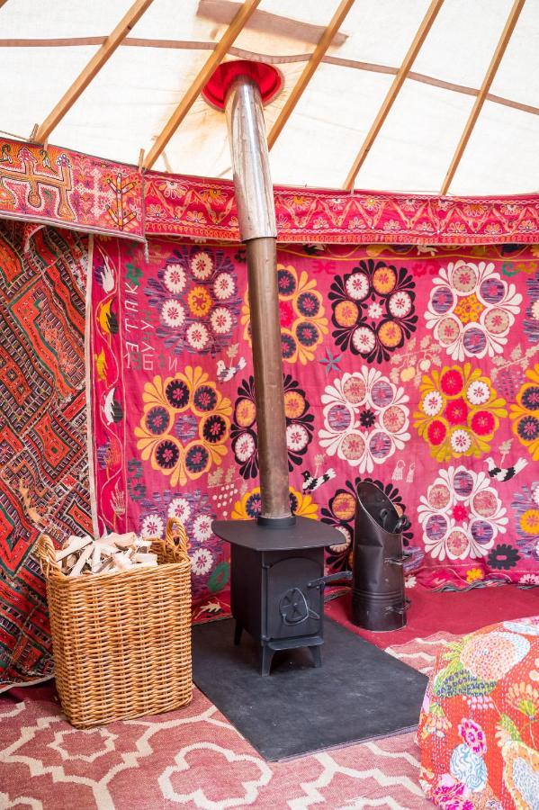 فندق Festival Yurts هاي أُن ويا المظهر الخارجي الصورة